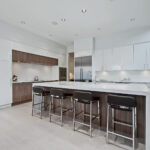 Kitchen - Industry Chalk High Gloss with Metropolitan Walnu 1t
